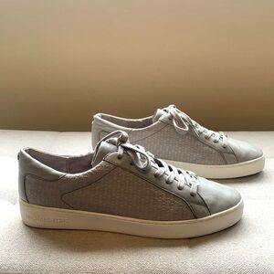 Womens Tennis Sneakers Size 10 MICHAEL Michael Kors Logo Signature Gray Lace Up